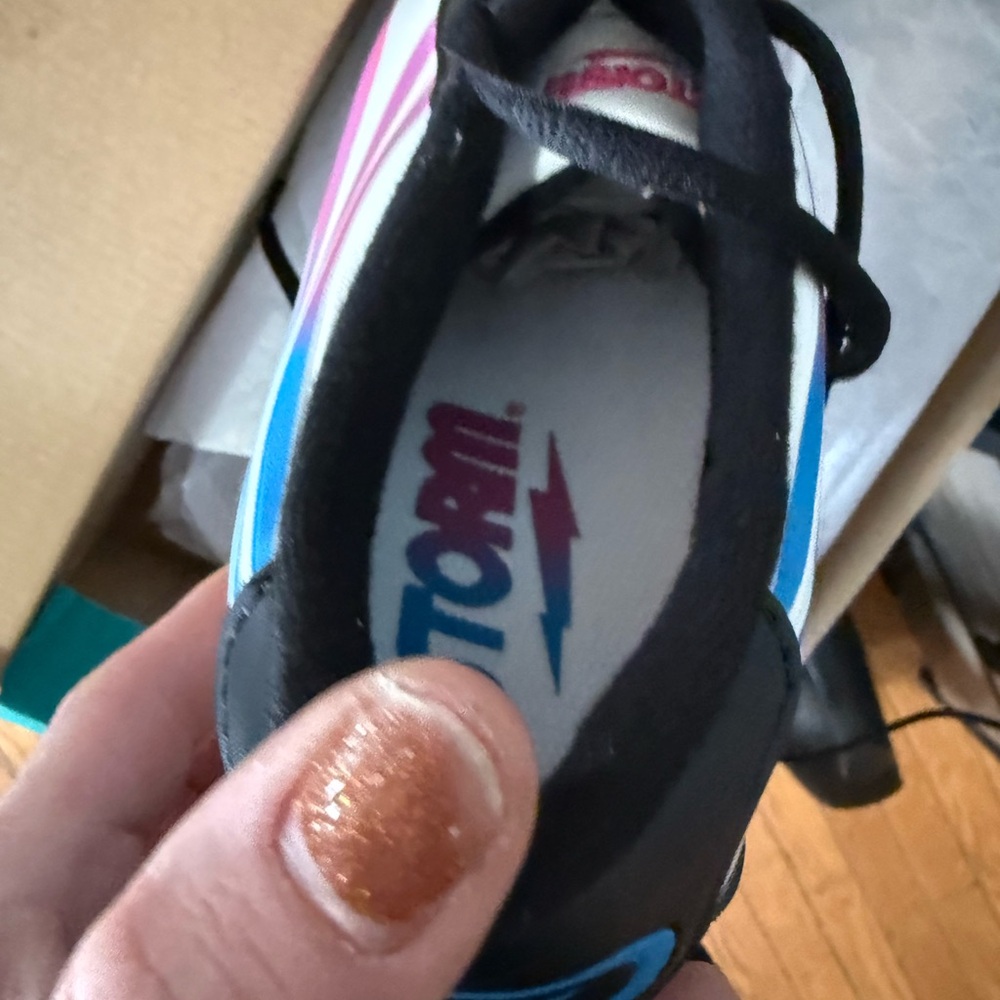 White bowling shoes with Pink and Blue Accents - Picture 6 of 6